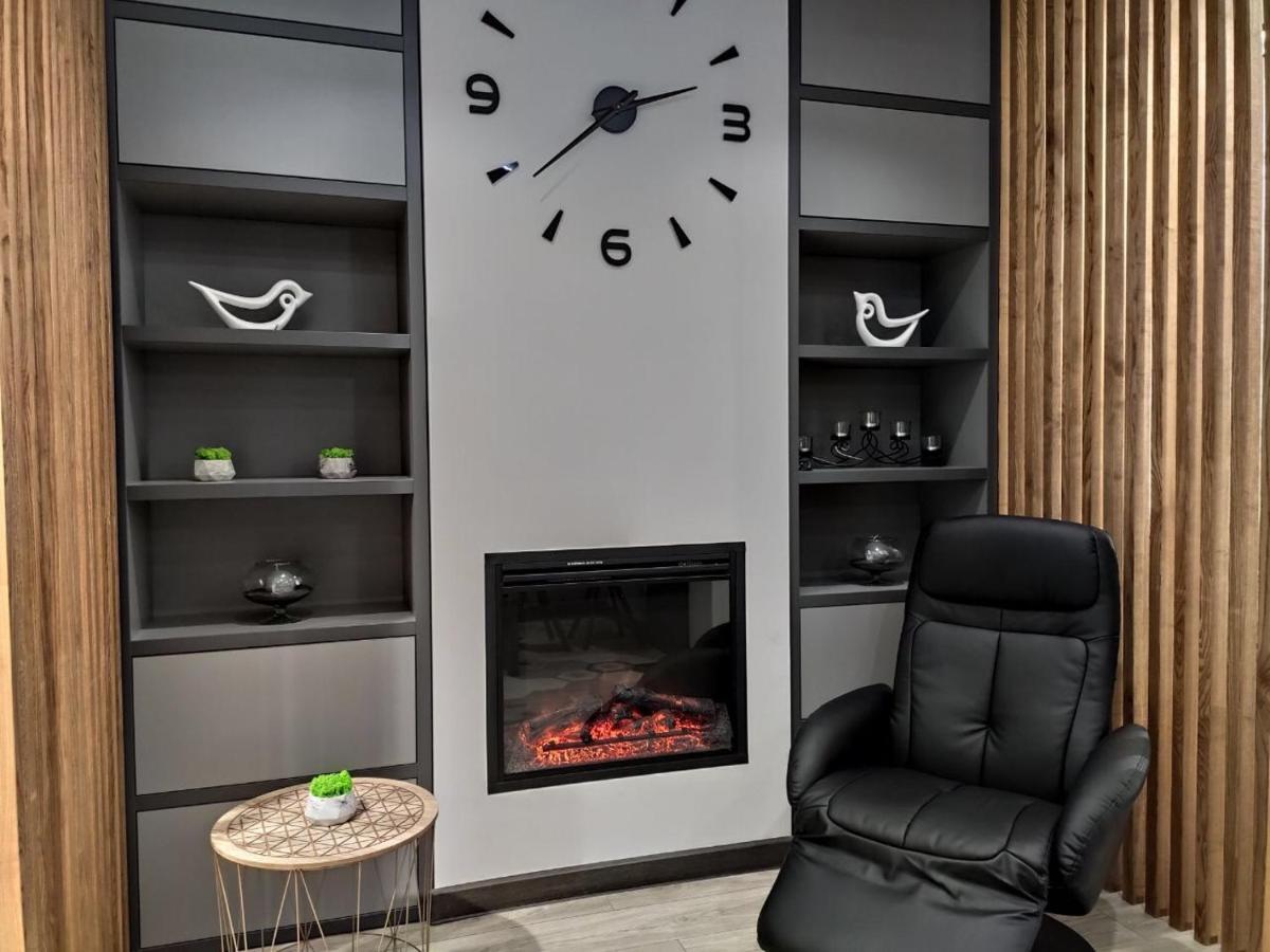 Petrovdom 52,67,205,213 In Smart Apartments In New York Concept House Kiev Exterior foto